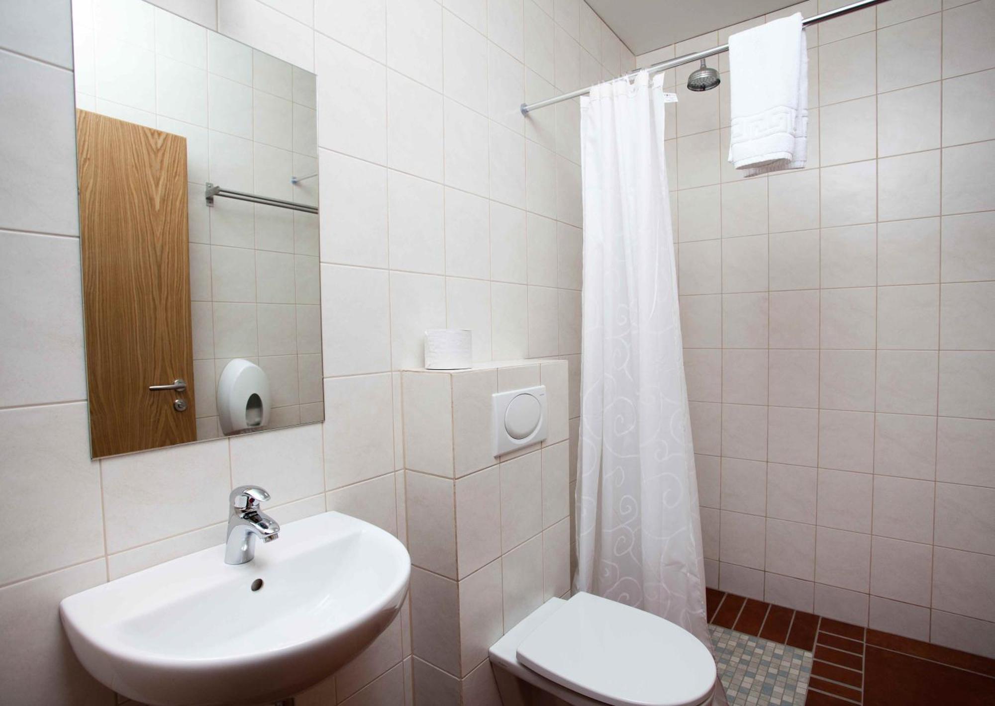 Alfheimar Hotel Борґарфіордюр-Ейстрі Екстер'єр фото