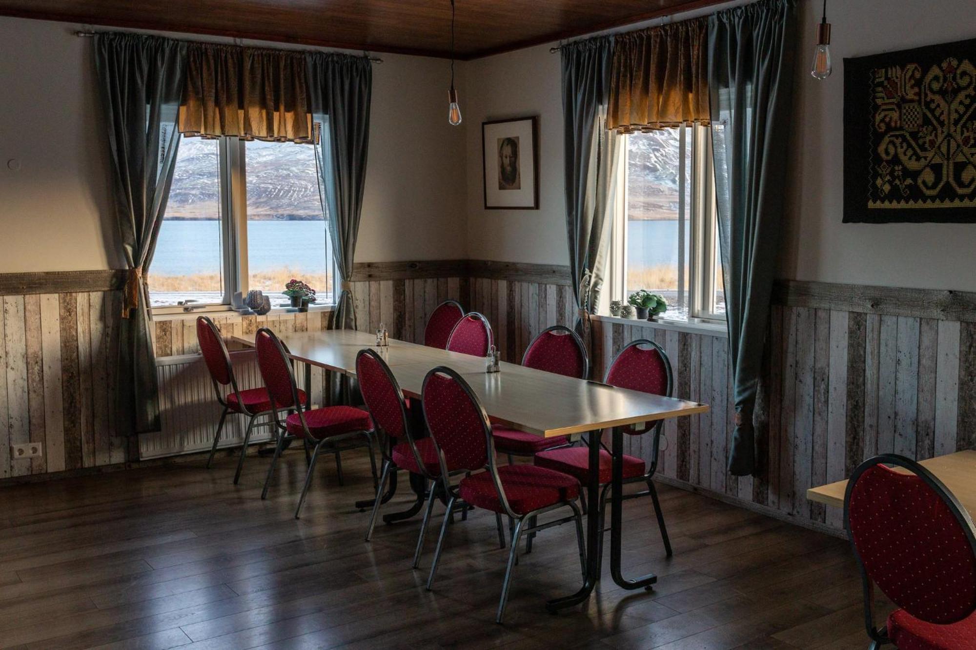 Alfheimar Hotel Борґарфіордюр-Ейстрі Екстер'єр фото